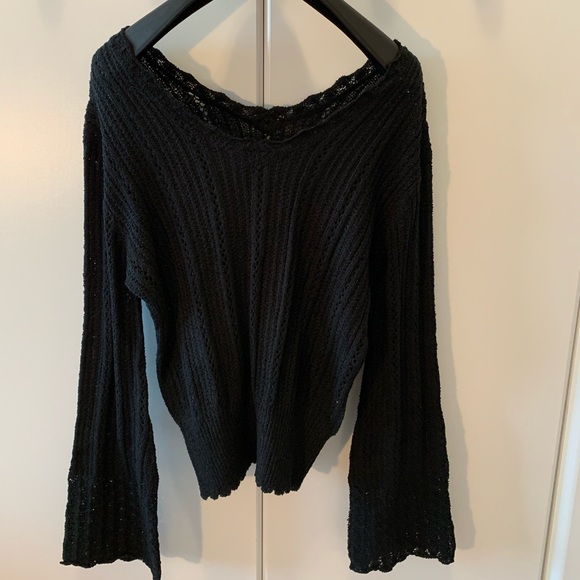 Top - Available until Nov 15 - Picture 3 of 5